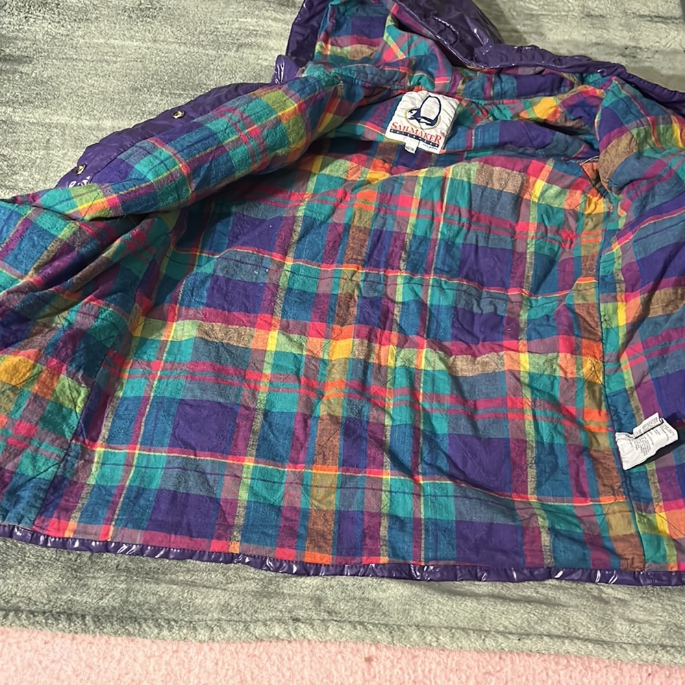 raincoat - Picture 4 of 9